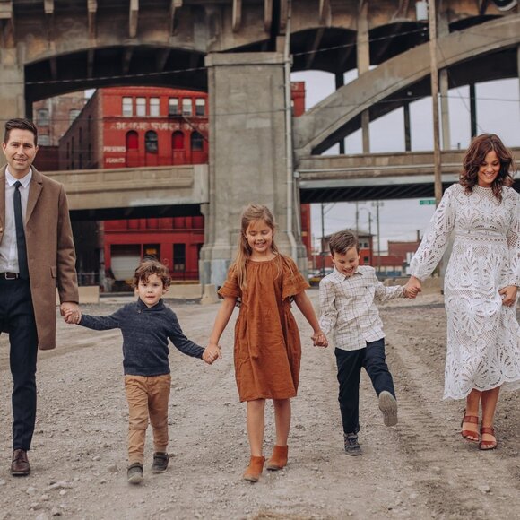 Meet your Posher, Allie - Picture 2 of 5